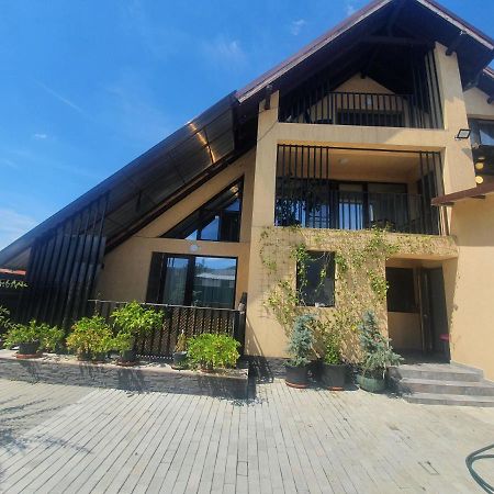 Pensiunea Relax Куртя-де-Арджеш Экстерьер фото